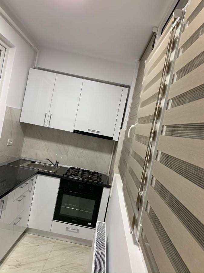 Apartament Cu Regim Hotelier Militari Residence Helen Chiajna Εξωτερικό φωτογραφία